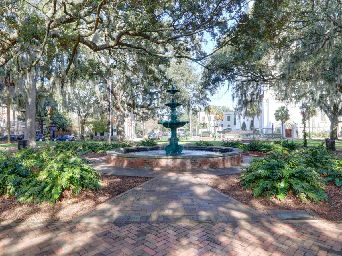 Villa Parlor On Lafayette à Savannah Extérieur photo